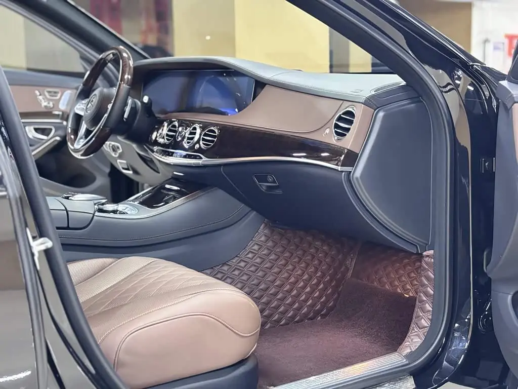 Mercedes-Benz Maybach S-Class 2017 — Фото 19/20
