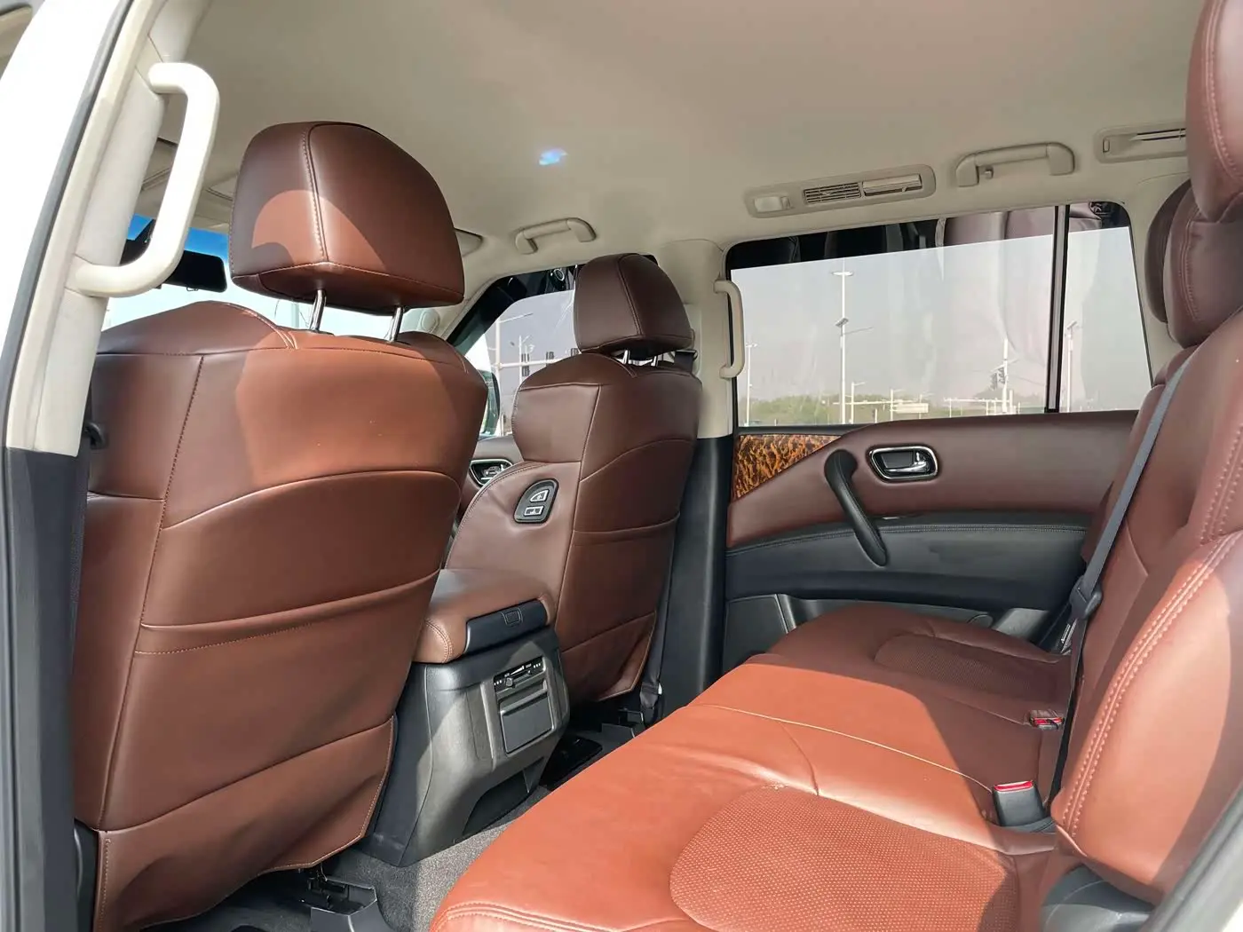 Nissan Patrol 2017 — Photo 19/20