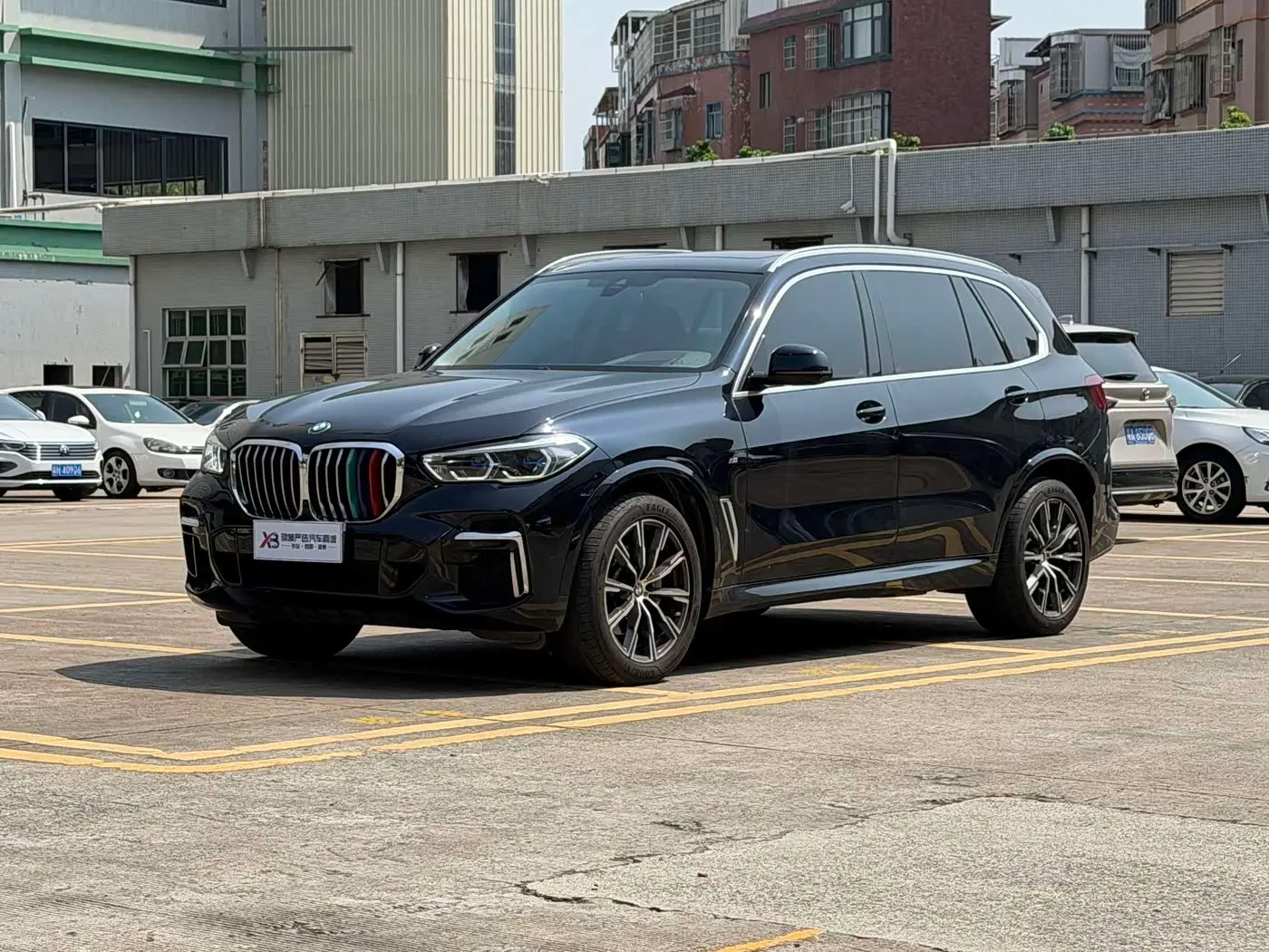 BMW X5 2022 — Фото 1/18