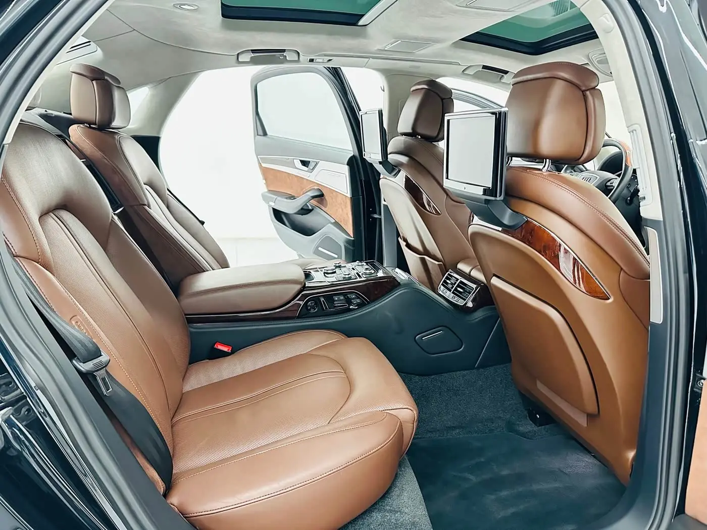 Audi A8 2013 — Şəkil 12/20