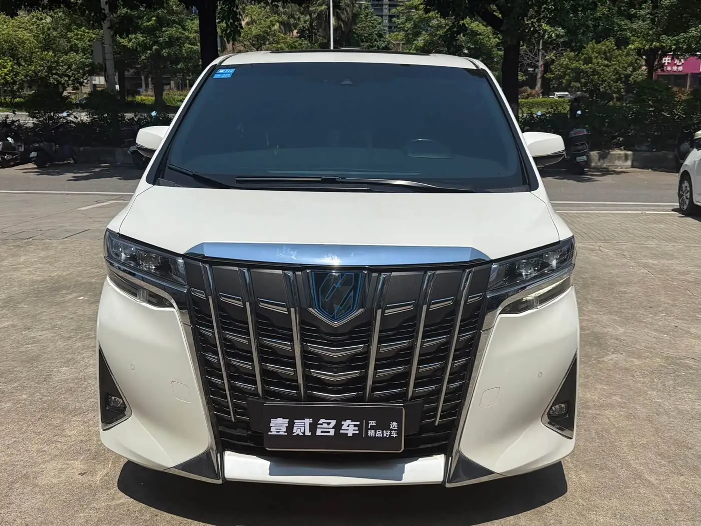 Toyota Alphard, 2021