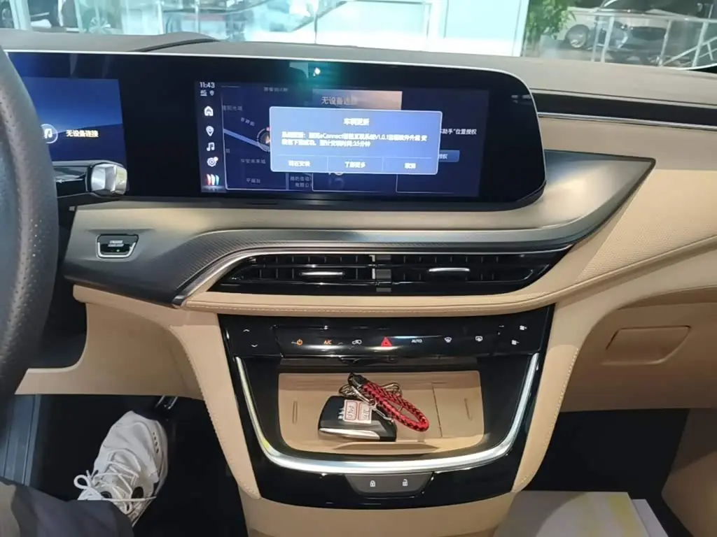 Buick GL8 New Energy 2025 — Фото 13/20