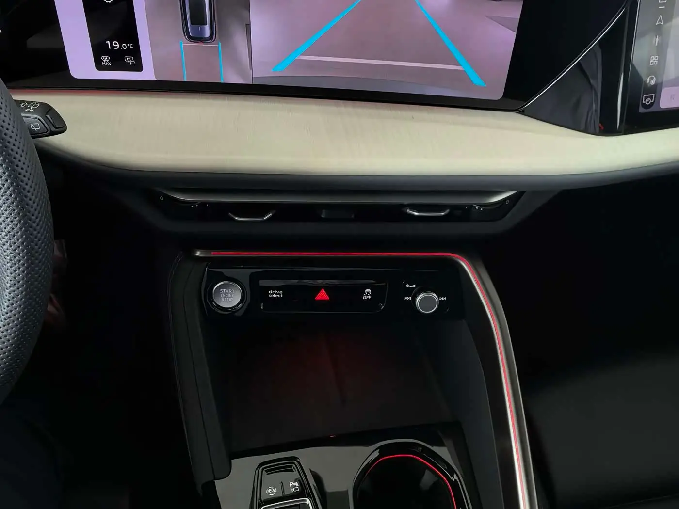 Audi Q5L 2026 — Şəkil 13/20