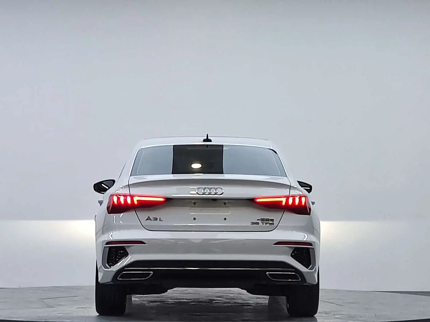 Audi A3 2023 — Photo 7/18