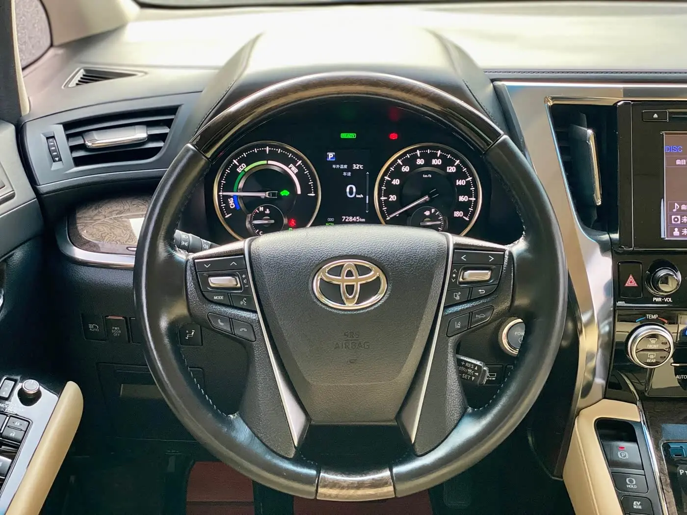 Toyota Alphard 2019 — Фото 15/20