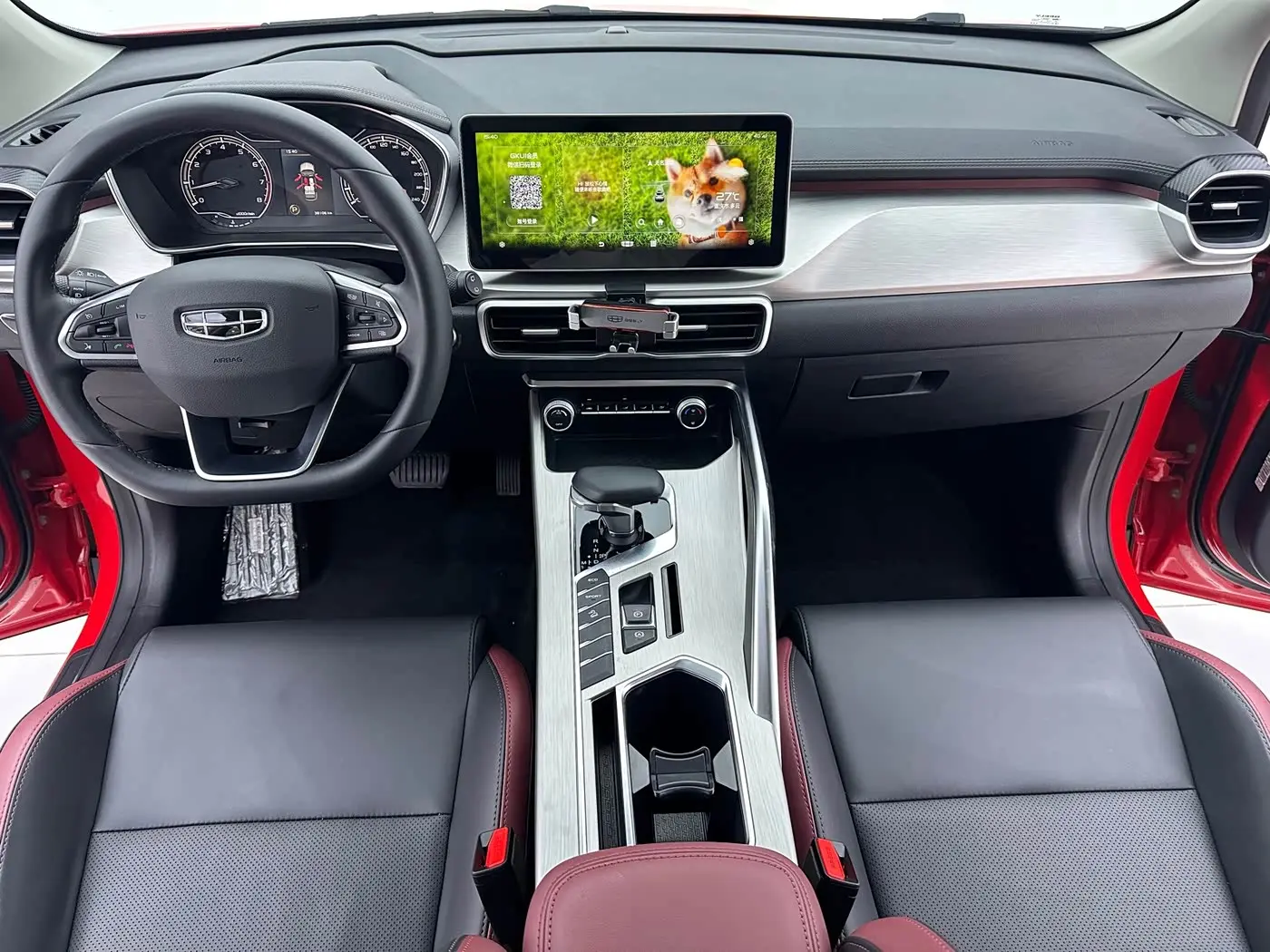 Geely Binyue 2022 — Photo 14/18