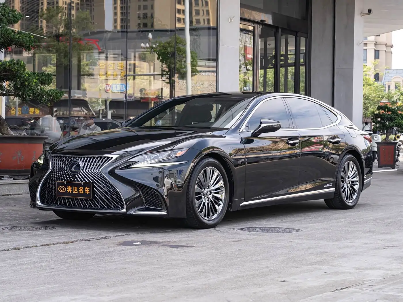 Lexus LS, 2019