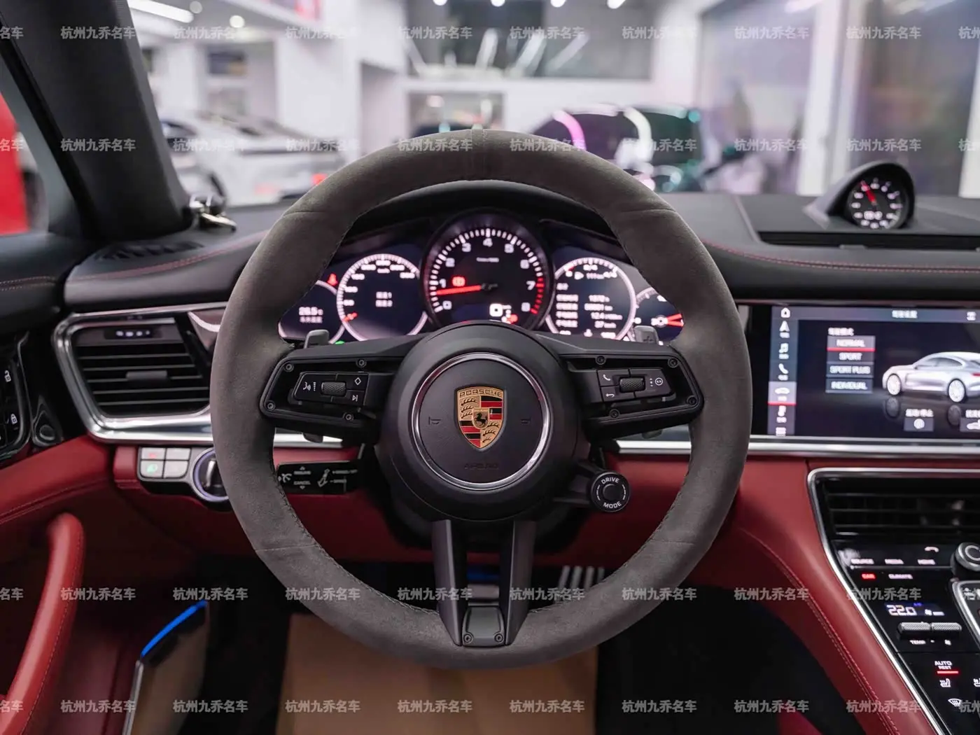 Porsche Panamera 2020 — Photo 17/20