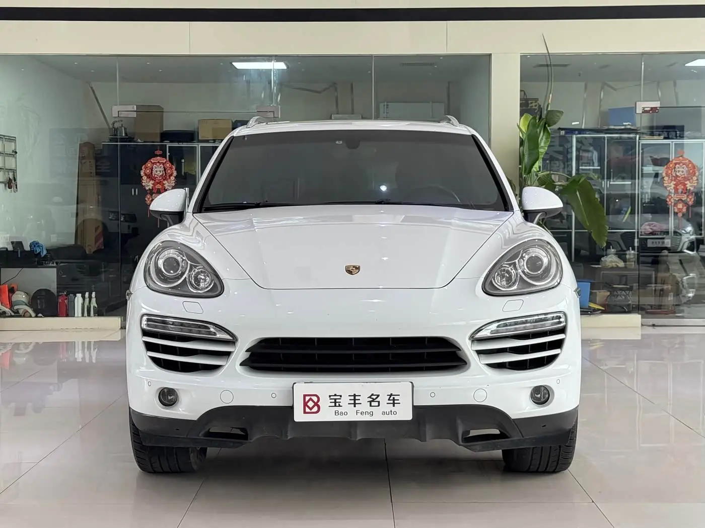 Porsche Cayenne 2014 — Photo 2/19