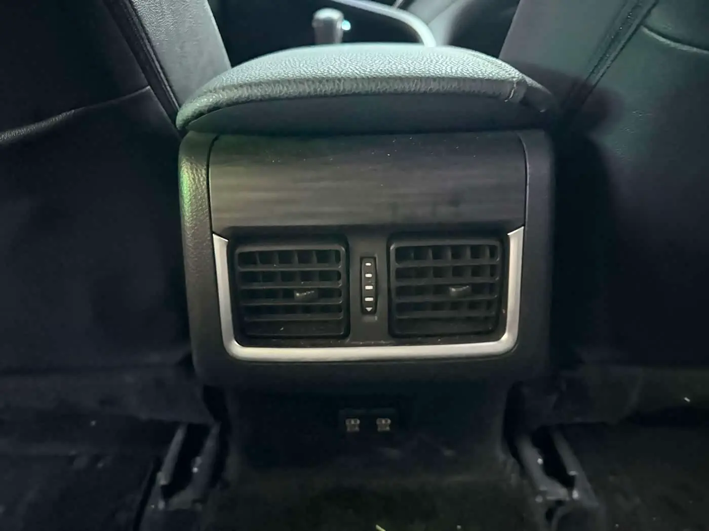 Toyota Camry 2021 — Фото 18/18