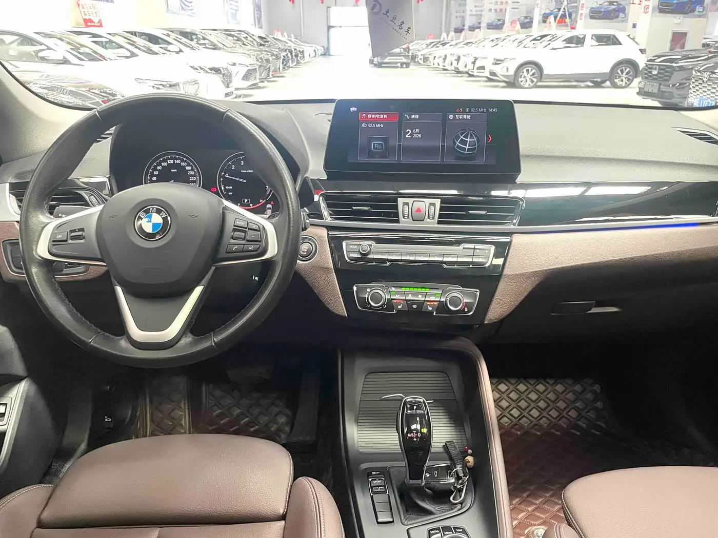 BMW X1 2022 — Фото 9/17
