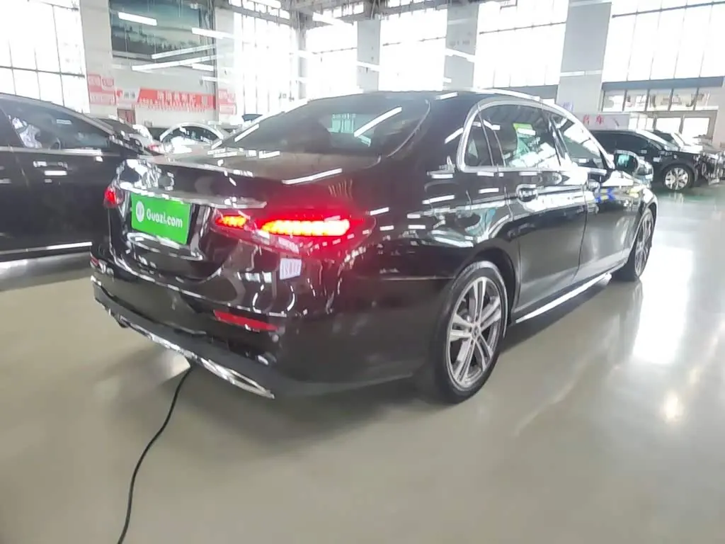 Mercedes-Benz E-Class 2023 — Фото 7/20