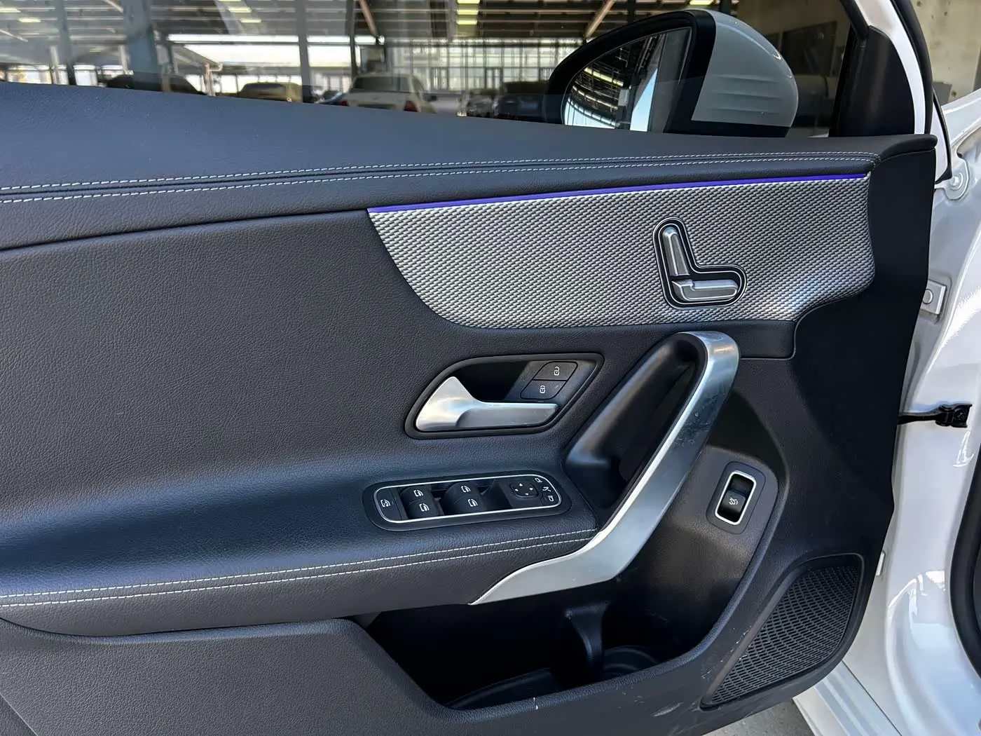Mercedes-Benz A-Class 2023 — Фото 10/16