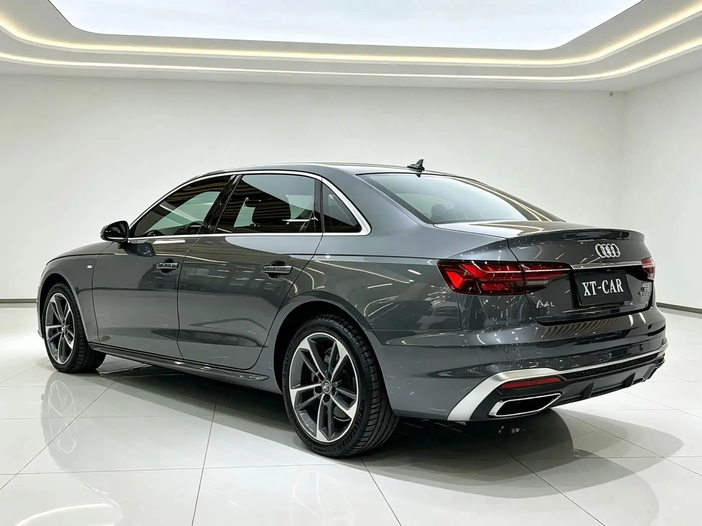 Audi A4L 2022 — Фото 6/11