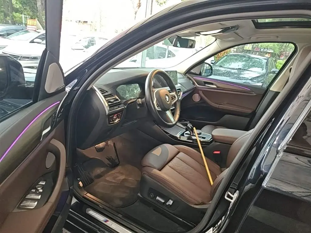 BMW X3 2022 — Photo 16/20