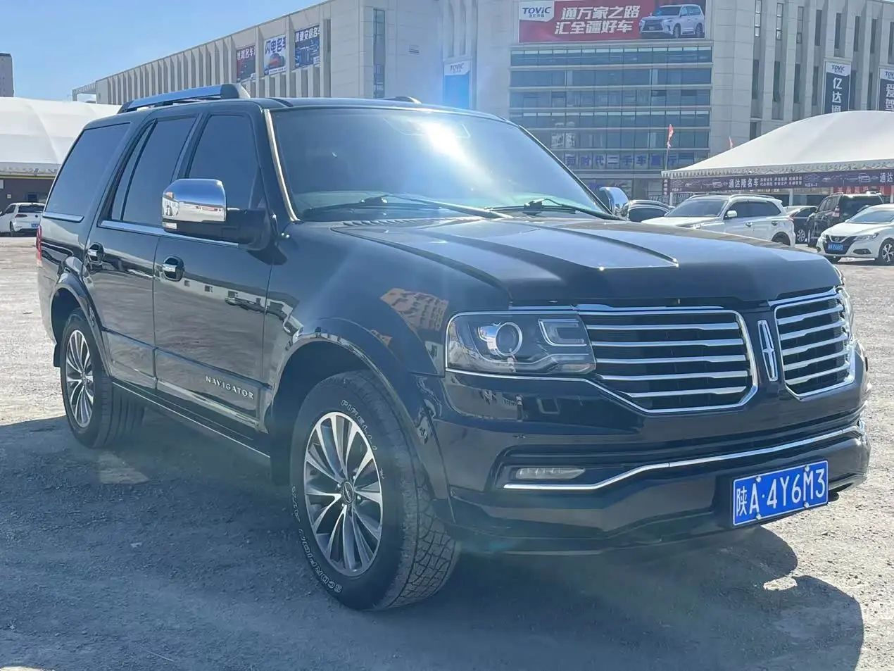 Lincoln Navigator 2016 — Şəkil 1/9
