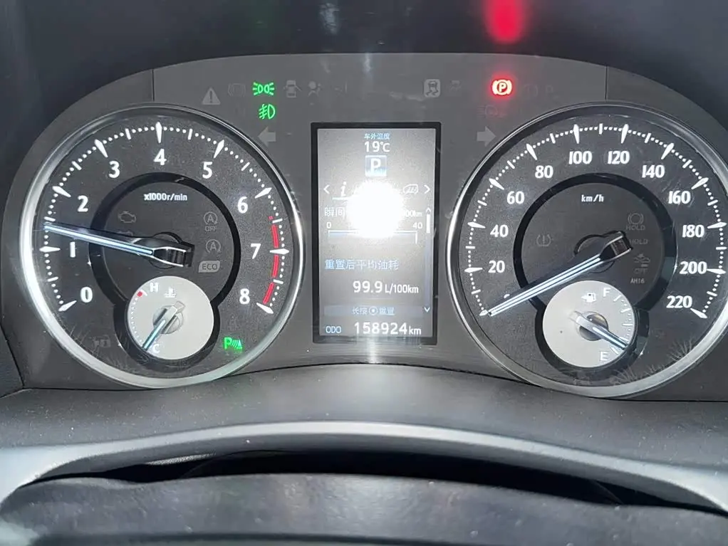 Toyota Alphard 2017 — Фото 9/20