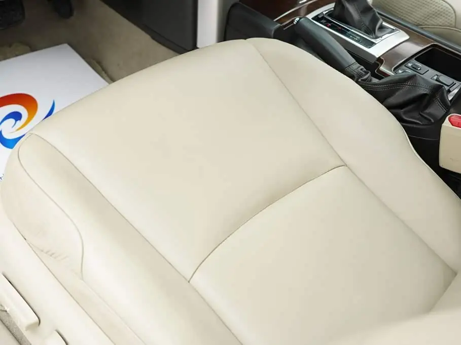 Toyota Prado 2011 — Photo 7/20