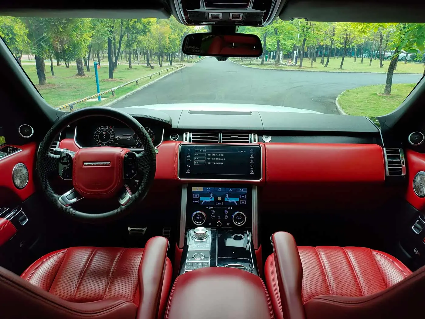 Land Rover Range Rover 2014 — Photo 8/11