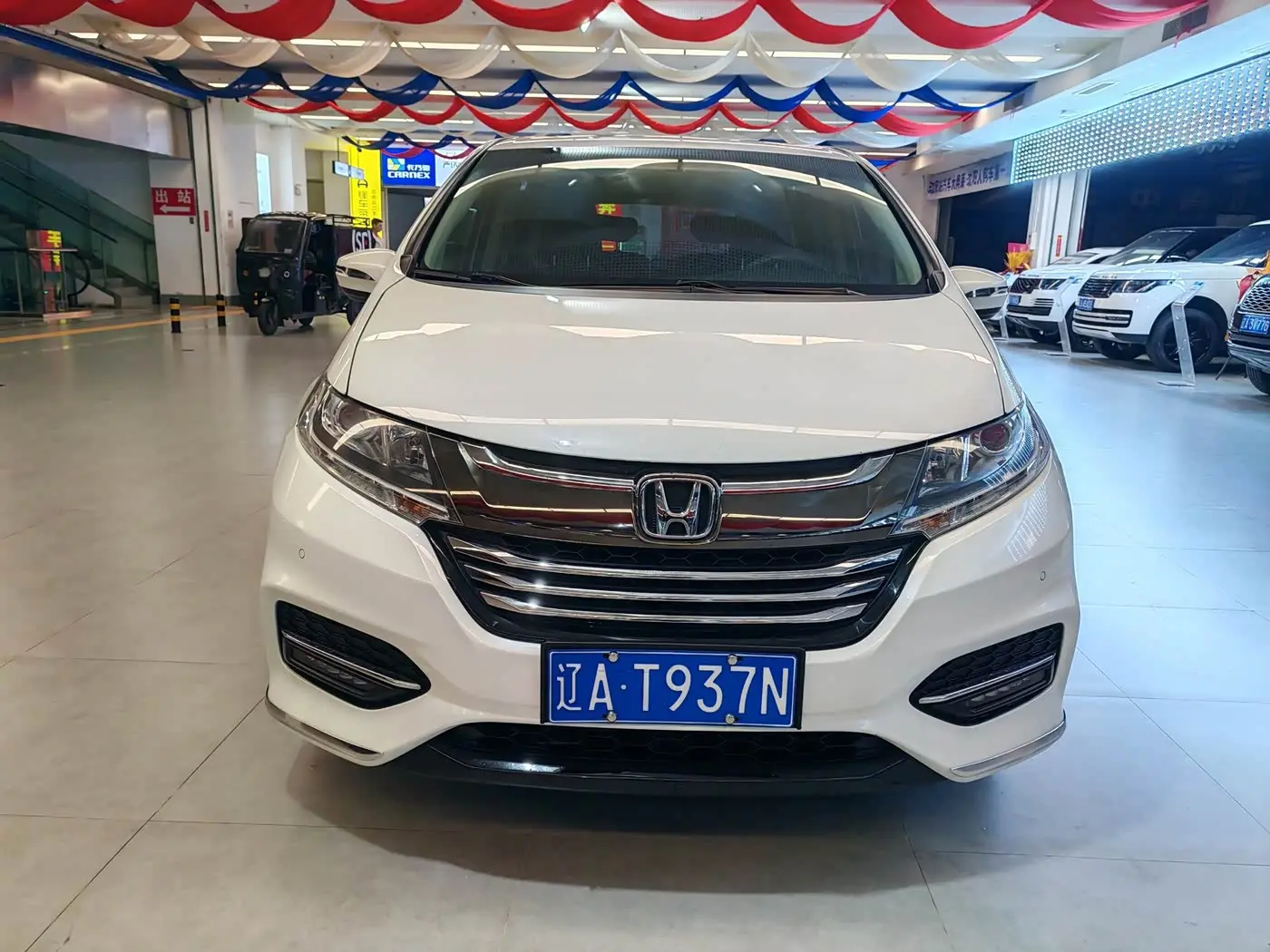 Honda Odyssey 2018 — Şəkil 2/16