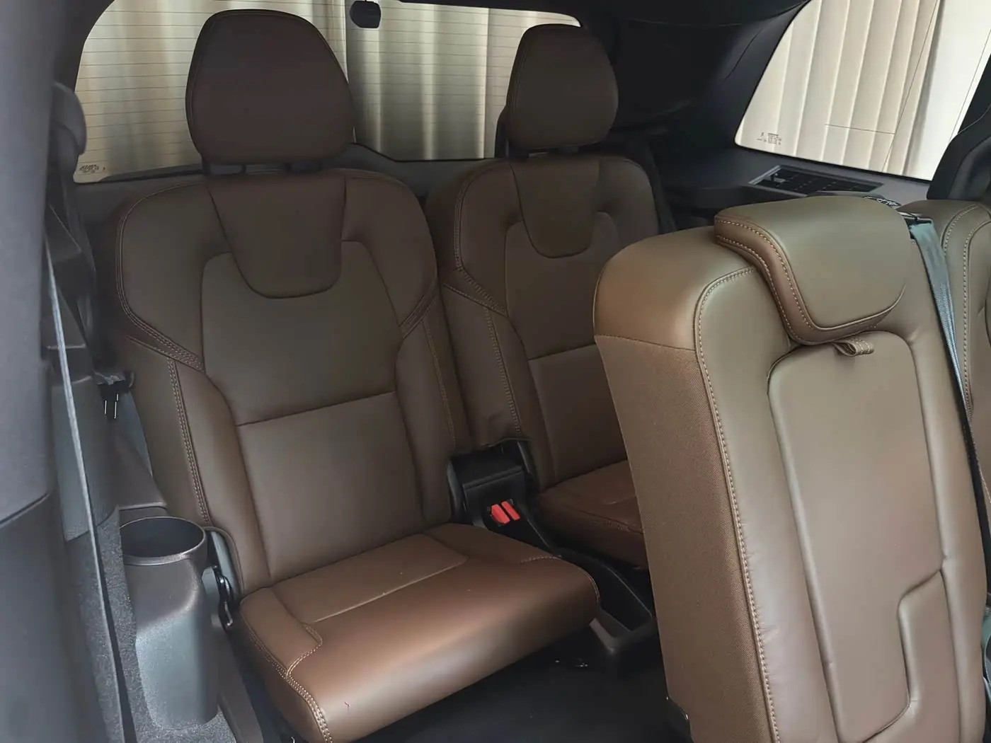 Volvo XC90 2025 — Photo 14/20