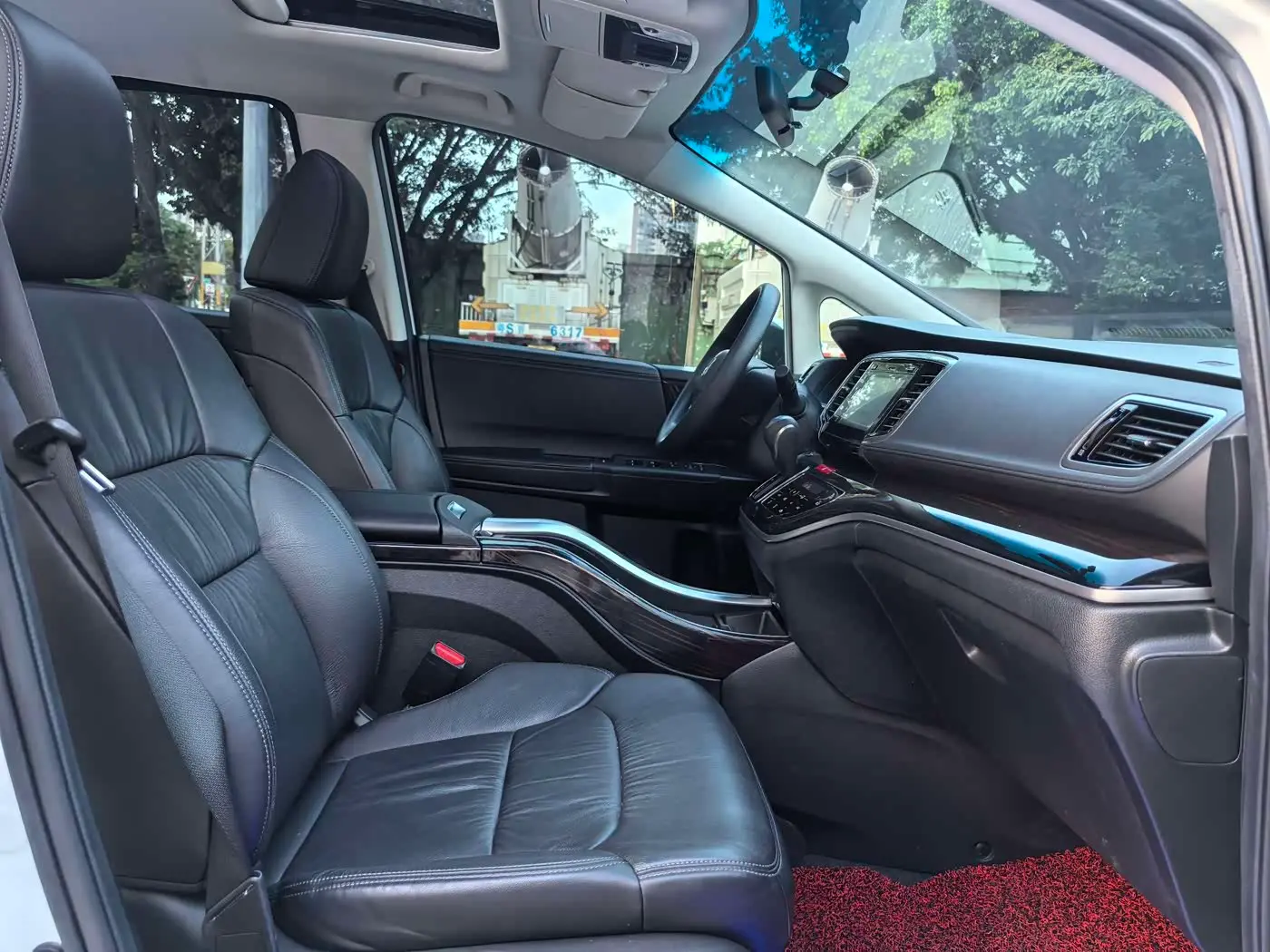 Honda Odyssey 2019 — Photo 13/20