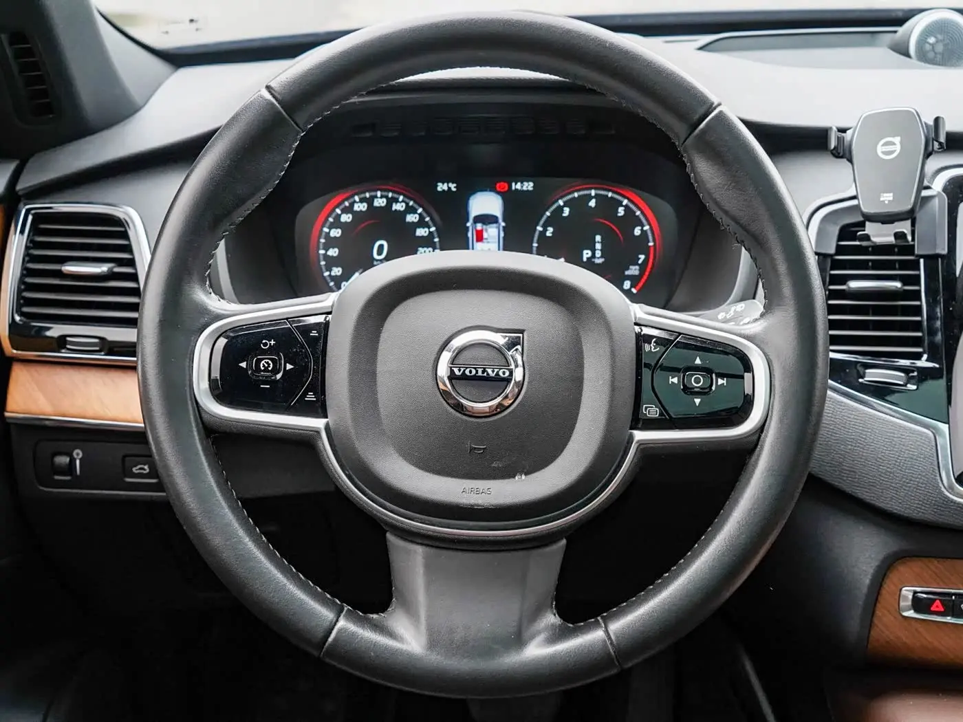 Volvo XC90 2022 — Фото 12/20