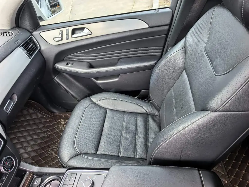 Mercedes-Benz GLE Coupe 2018 — Photo 11/14