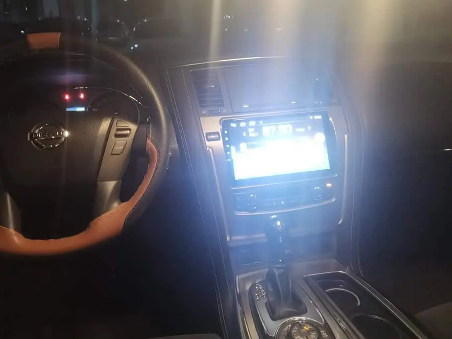 Nissan Patrol 2019 — Photo 12/16