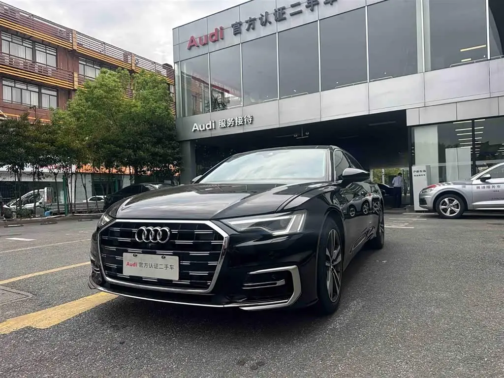 Audi A6L 2024 — Photo 1/20