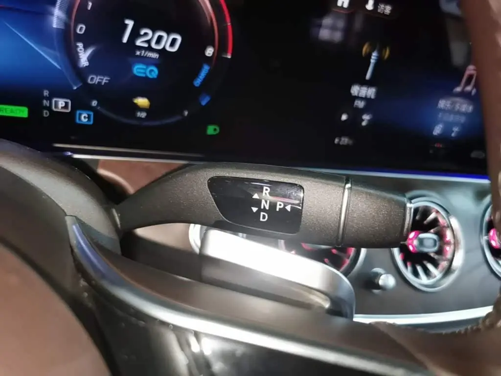 Mercedes-Benz E-Class New Energy 2023 — Photo 14/20