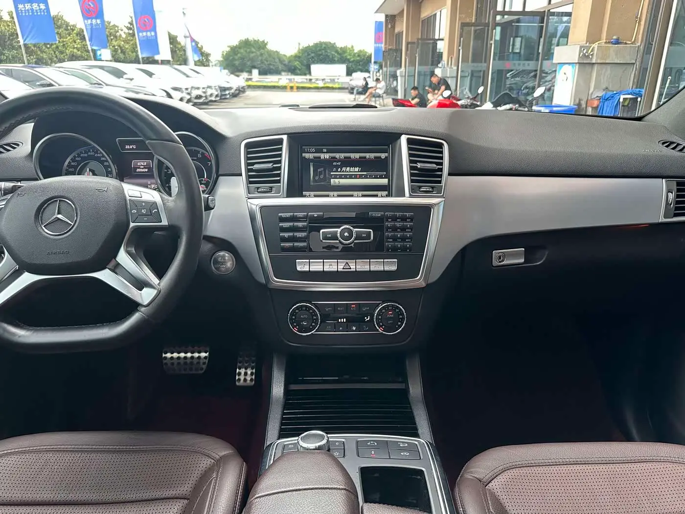 Mercedes-Benz M-Class AMG 2014 — Фото 18/20