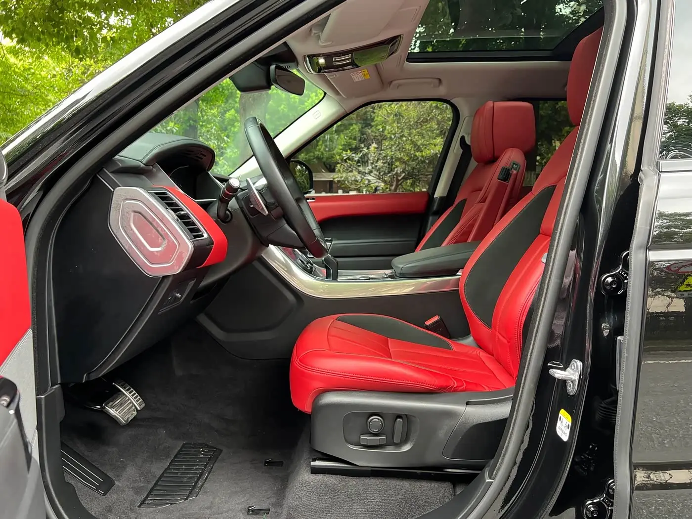 Land Rover Range Rover Sport 2022 — Photo 7/20
