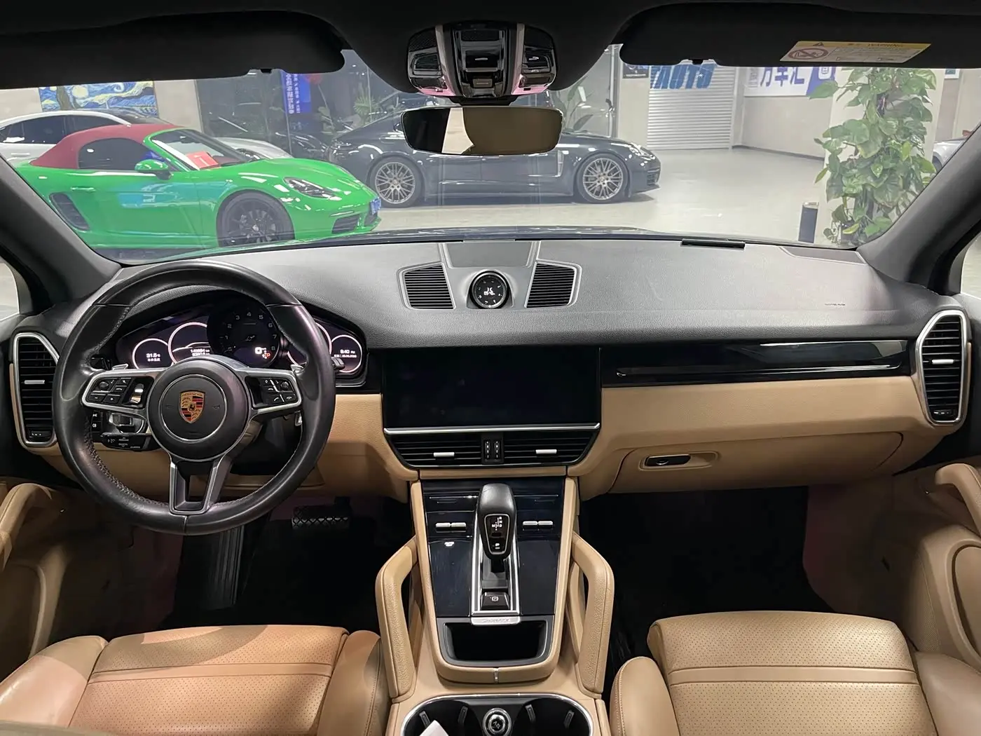 Porsche Cayenne 2018 — Фото 6/9