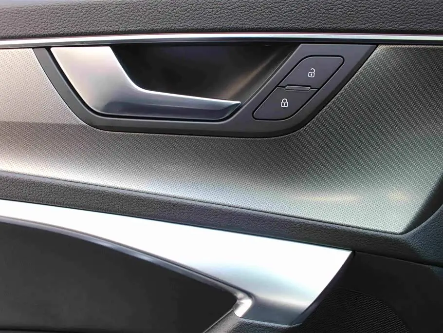 Audi A6L 2020 — Фото 13/17