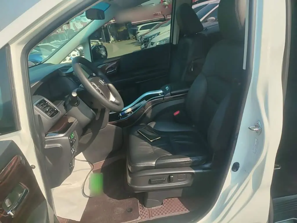Honda Odyssey 2020 — Photo 15/20