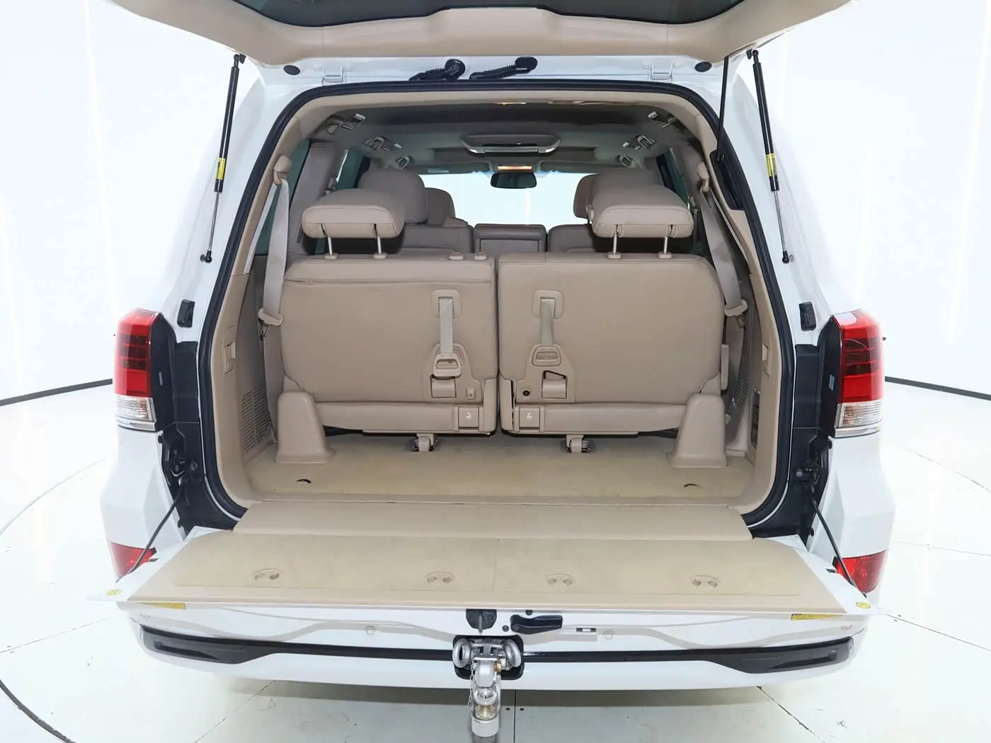 Toyota Land Cruiser 2013 — Photo 19/20