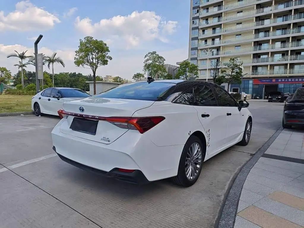 Toyota Avalon 2020 — Photo 5/9