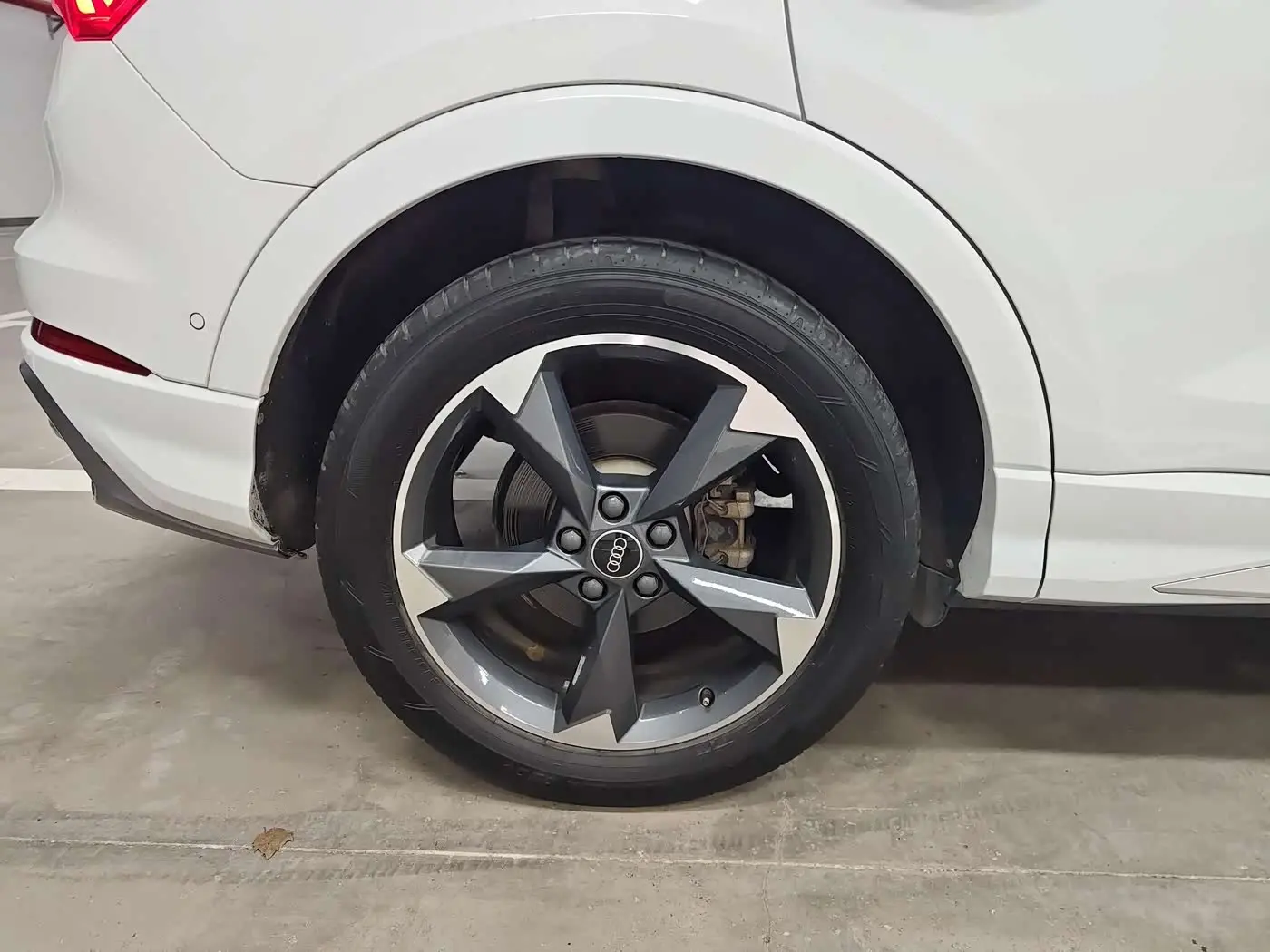 Audi Q3 2022 — Şəkil 17/20
