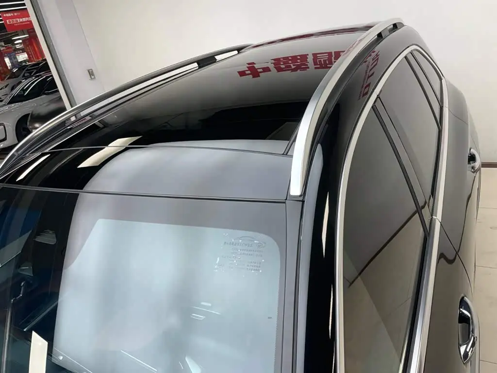Mercedes-Benz GLC 2024 — Photo 5/20
