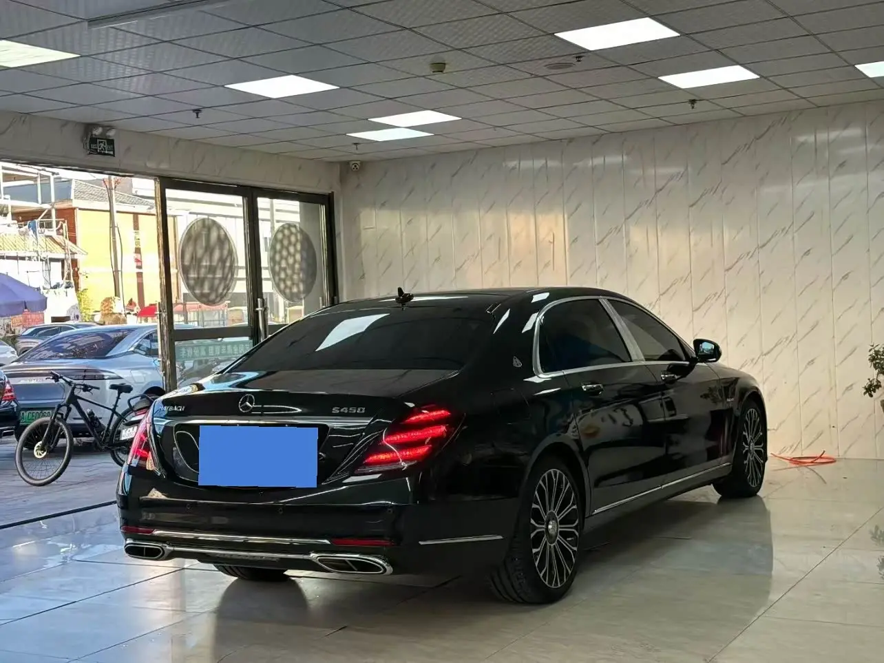 Mercedes-Benz Maybach S-Class 2020 — Photo 9/9