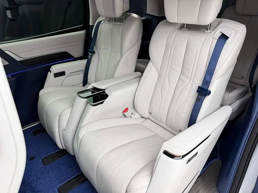 Buick Century 2024 — Photo 7/15
