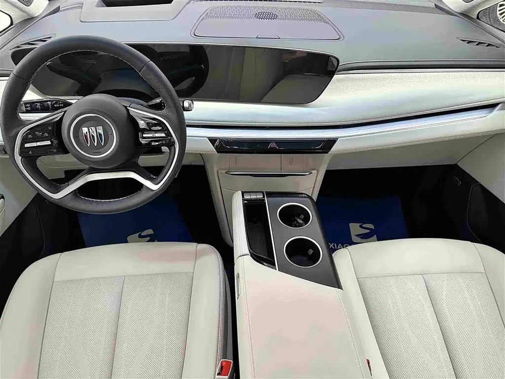 Buick GL8 New Energy 2025 — Photo 14/19