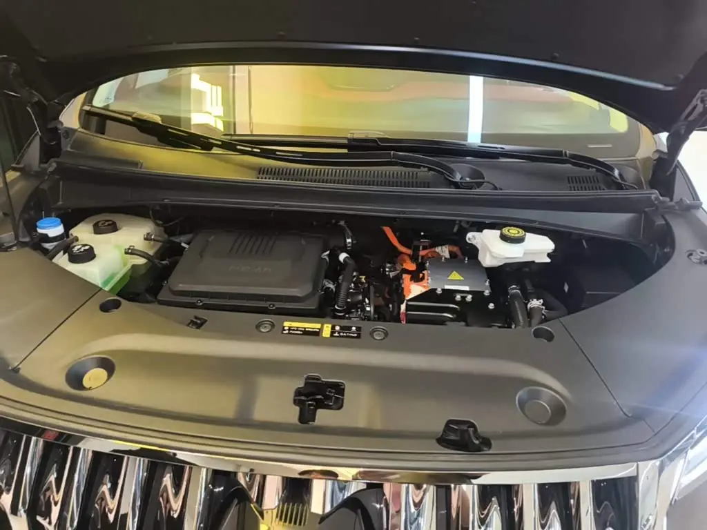 GAC Trumpchi Trumpchi E9 2023 — Фото 20/20