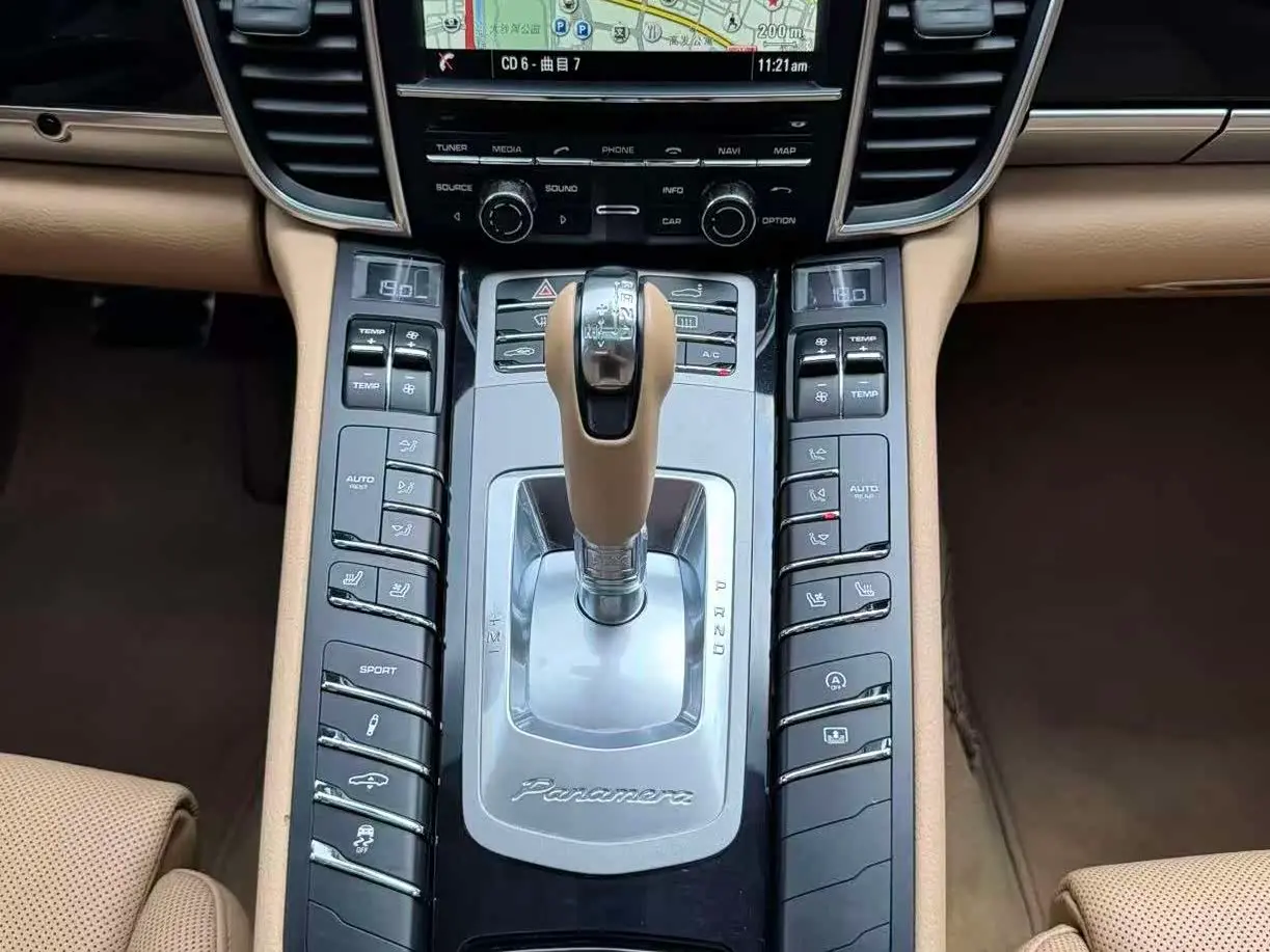 Porsche Panamera 2016 — Фото 7/17
