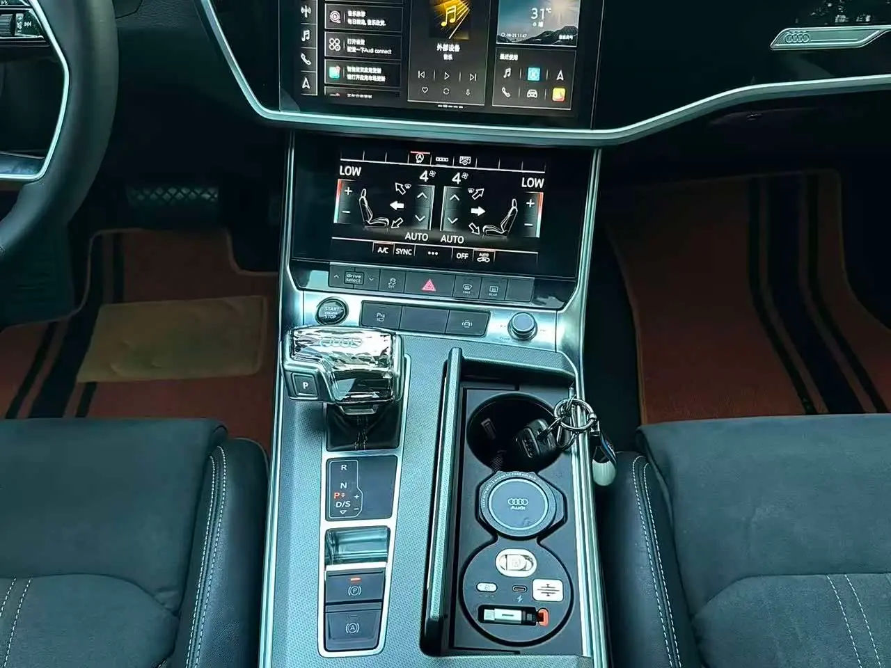 Audi A7L 2023 — Фото 7/9