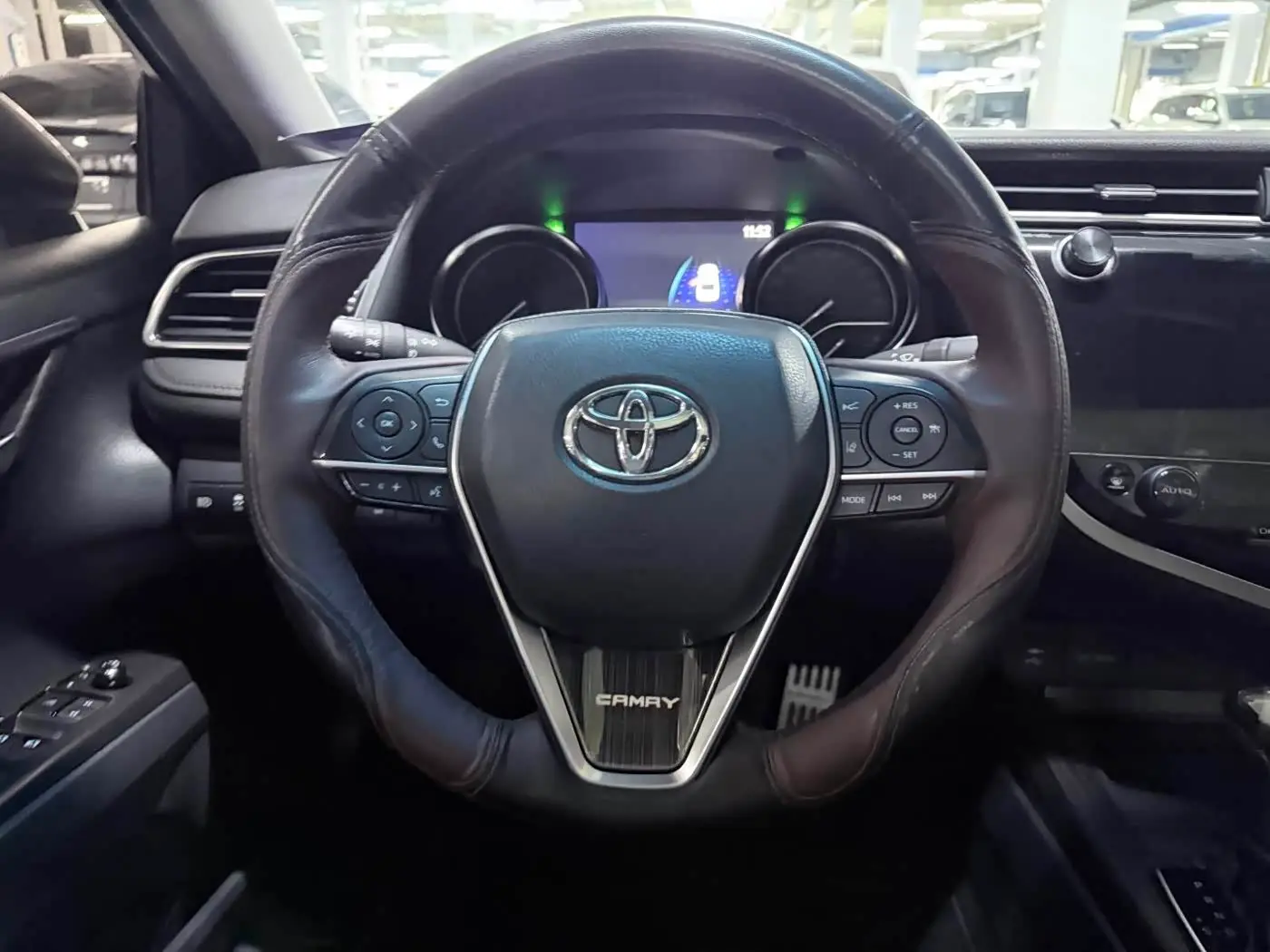 Toyota Camry 2020 — Photo 13/20