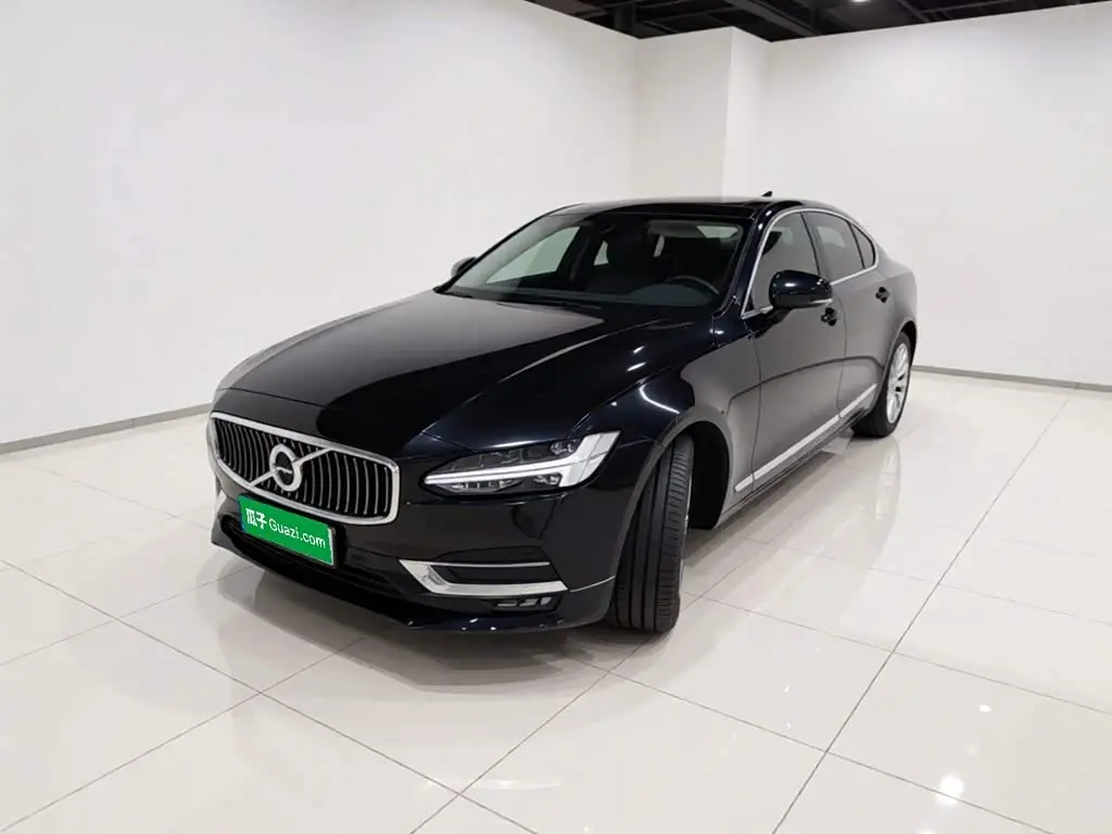 Volvo S90 2019 — Фото 1/20