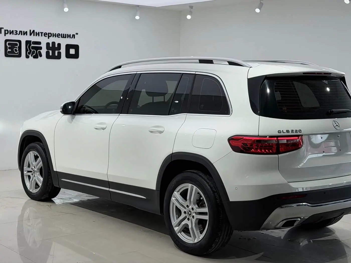 Mercedes-Benz GLB 2022 — Photo 6/15