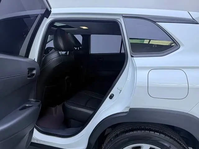 Toyota Frontlander 2024 — Фото 12/20